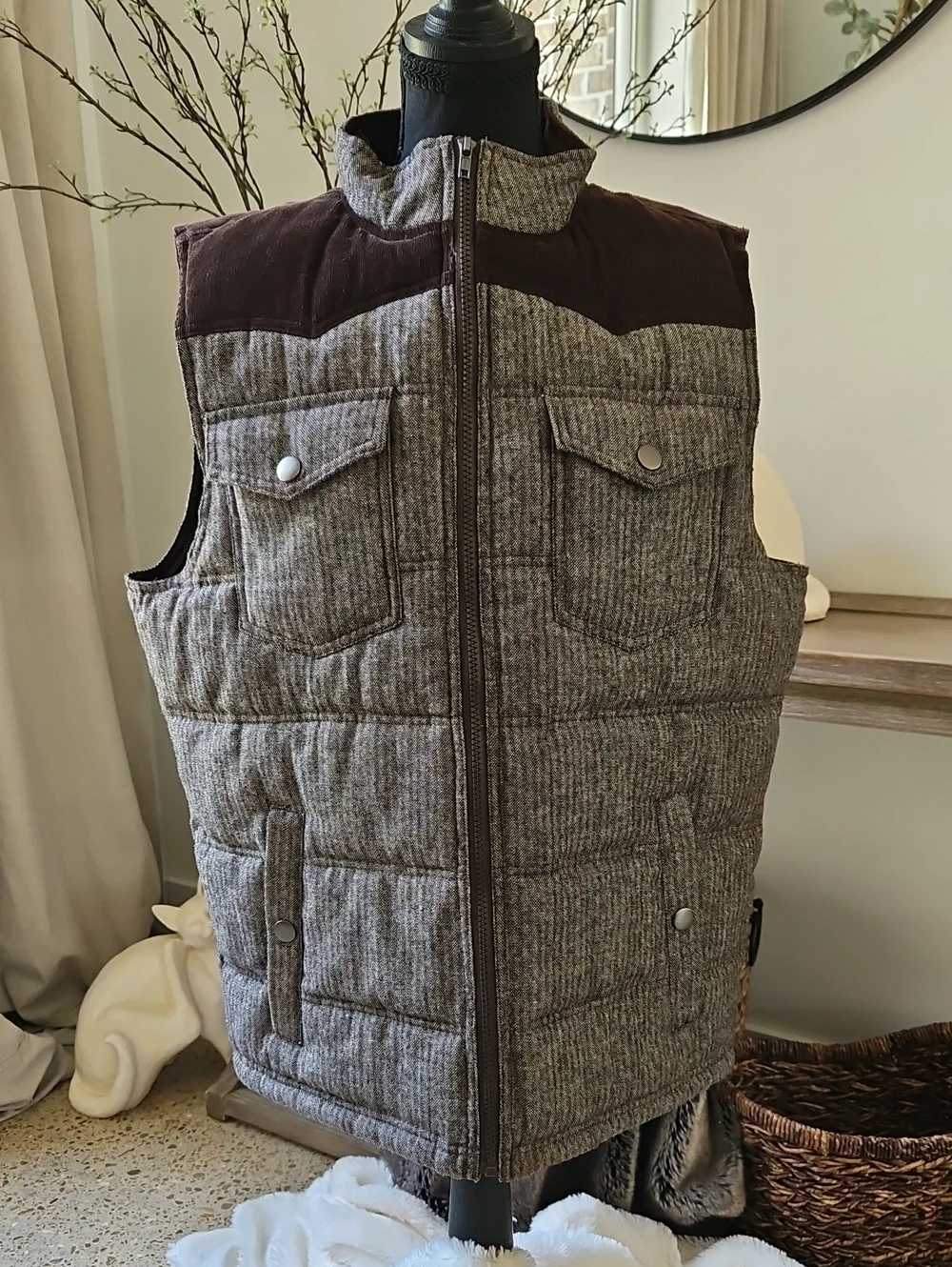 American Rag Men's Quilted Brown & Taupe Puffer Vest